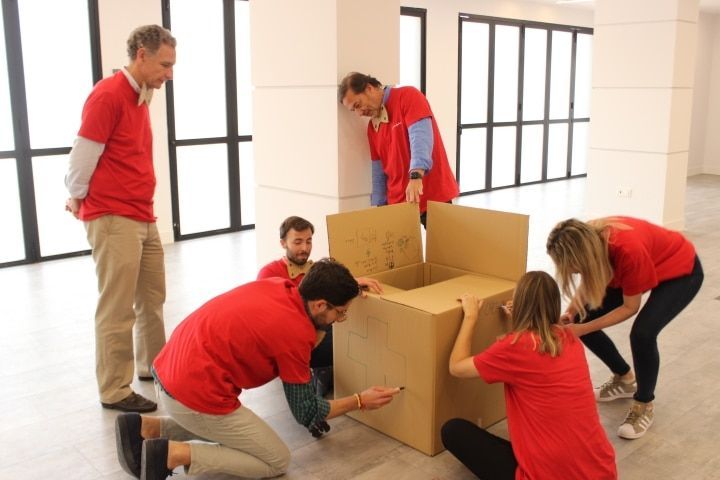 Team Building Juegos Cartoning Carrusel 3