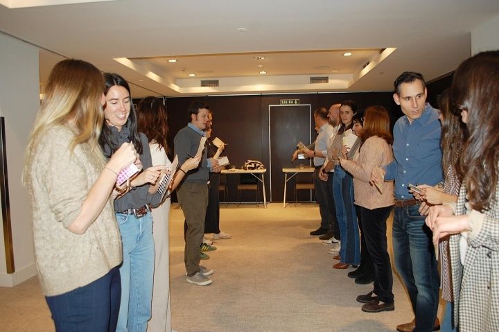 Team Building Networking Elixir Carrusel 2