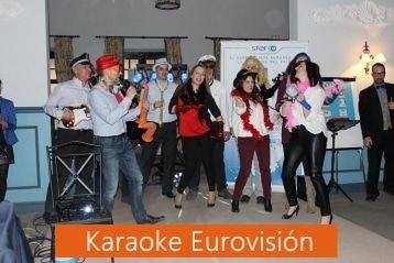 Team Building Artístico Karaoke Miniatura